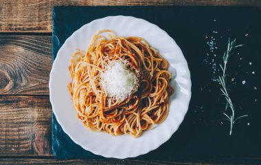 domates soslu makarna