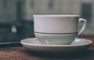 Porselen fincan çay