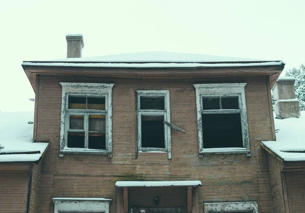 Gamla övergivna huset — Stockfoto