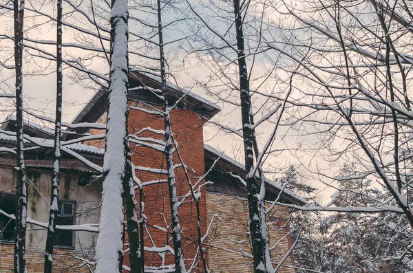 Gamla övergivna huset — Stockfoto