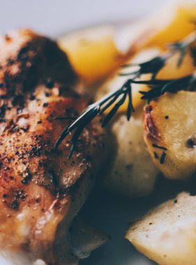 fırında patates ve tavuk 