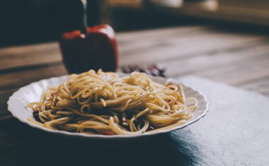 Makarna pişirme plaka