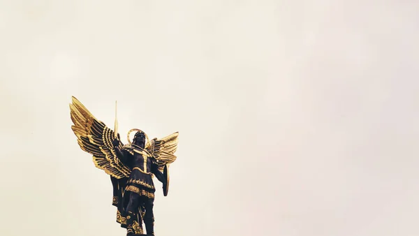 Monument of Angel in Kiev — Stock Photo, Image