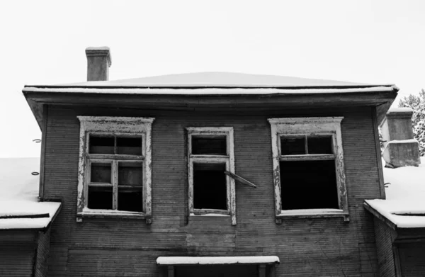 Régi elhagyatott ház — Stock Fotó