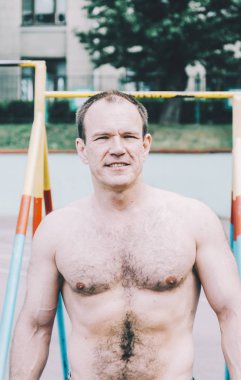 Adam çubuklarındaki