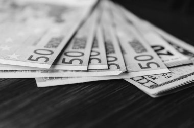 tablo üzerinde Euro