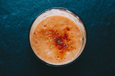 tabakta domates çorbası