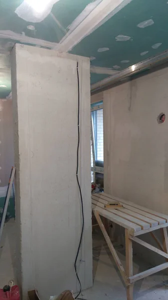 Travaux de finition dans l'appartement — Photo