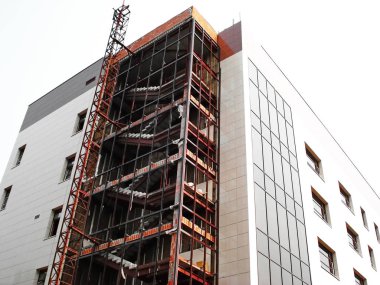 Endüstriyel yapı cephe metal elemanları inşaatı