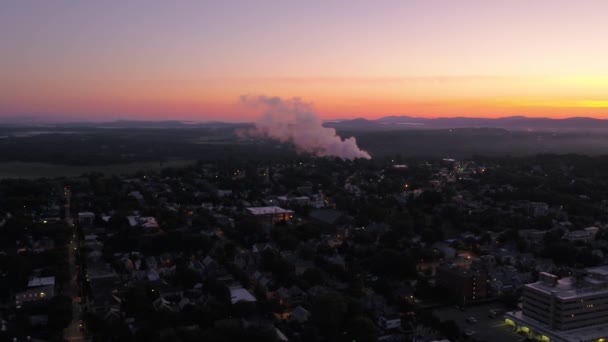 Lotnicze Wideo Miasta Burlington Rano Podczas Piękny Wschód Słońca — Wideo stockowe