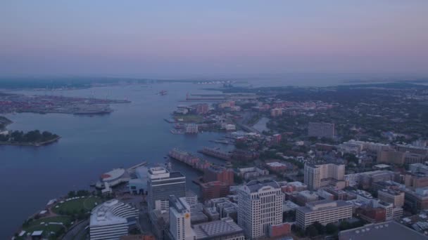 Luftbild Der Innenstadt Von Norfolk Bei Sonnenaufgang — Stockvideo