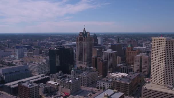 Luftbild Der Innenstadt Von Milwaukie Einem Sonnigen Tag — Stockvideo