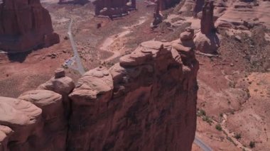 Güzel güneşli bir hava video Utah Arches National Park