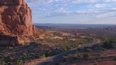 Güzel güneşli bir hava video Utah Arches National Park
