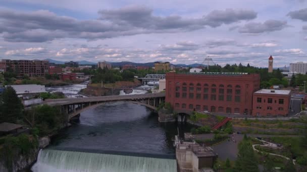 Aerial Video Downtown Spokane Mulen Dag — Stockvideo