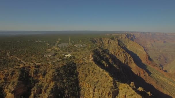 Ilmavideo Grand Canyonin Kansallispuistosta Arizonassa — kuvapankkivideo