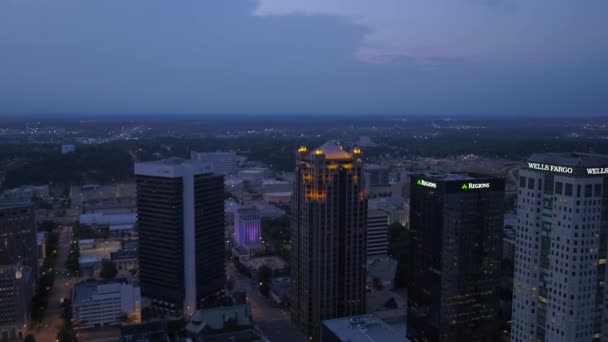 Şehir Merkezindeki Birmingham Geceleri Hava Video — Stok video