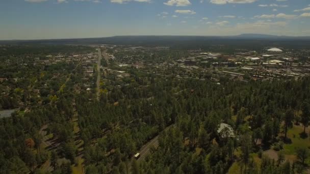 旗杆的空中视频 亚利桑那州的小镇 — 图库视频影像