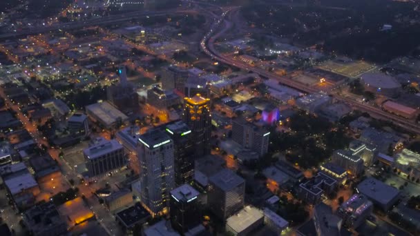 Şehir Merkezindeki Birmingham Geceleri Hava Video — Stok video