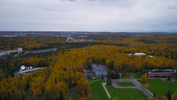 Vídeo Aéreo Anchorage Día Nublado Otoño — Vídeos de Stock