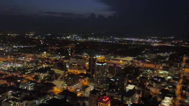 Luftbild Der Innenstadt Von Birmingham Der Nacht — Stockvideo