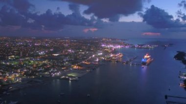 Bahamada ki o gece Nassau adasının hava video