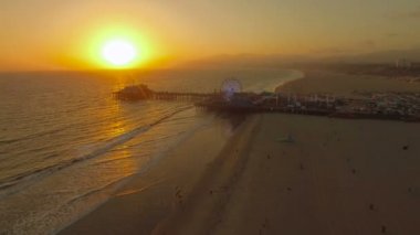 La California Santa Monica hava video