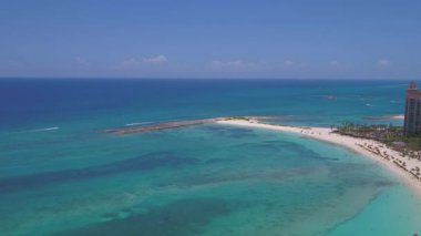 Nassau adanın Bahamalar net güzel güneşli bir hava video.