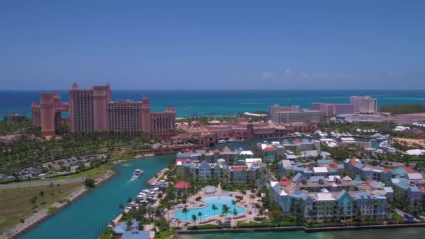 Luchtfoto Video Van Nassau Island Bahama Een Duidelijke Mooie Zonnige — Stockvideo