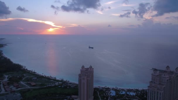 Letecké Video Ostrova Nassau Bahamách Při Západu Slunce — Stock video