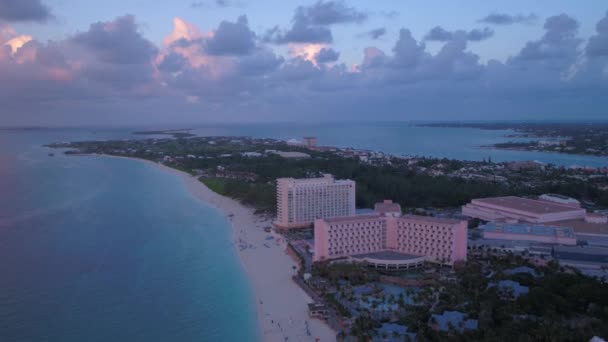 Luchtfoto Video Van Nassau Island Bahama Bij Zonsondergang — Stockvideo