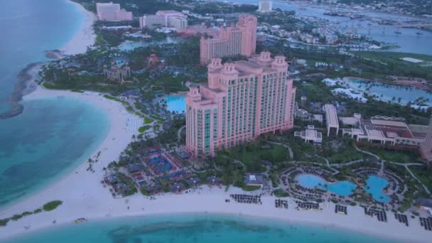 Luftbild Der Insel Nassau Auf Den Bahamas Bei Sonnenuntergang — Stockvideo