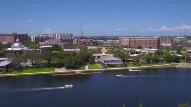 Şehir Tampa ve çevresinde güneşli bir hava video.