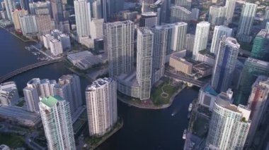Downtown Miami güneşli bir hava video
