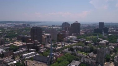 Şehir merkezindeki Newhaven güneşli bir hava video