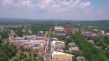 Şehir merkezindeki Newhaven güneşli bir hava video
