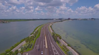 Şehir Tampa ve çevresinde güneşli bir hava video.