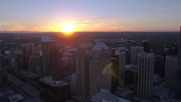 Luftbild Der Innenstadt Von Calgary Bei Sonnenuntergang Und Sonnenuntergang — Stockvideo