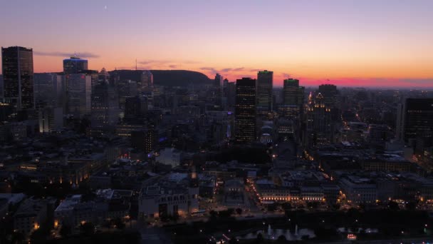 モントリオールのダウンタウン夕日の美しい夕方の空撮 — ストック動画