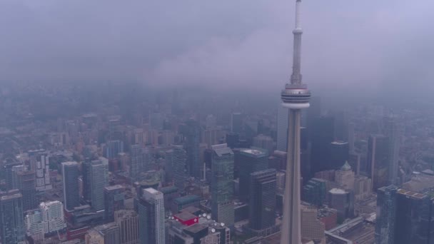 Vídeo Aéreo Del Centro Toronto Día Nublado Niebla — Vídeo de stock