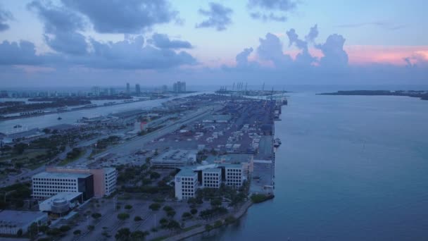 Letecké Video Centru Miami Při Západu Slunce — Stock video