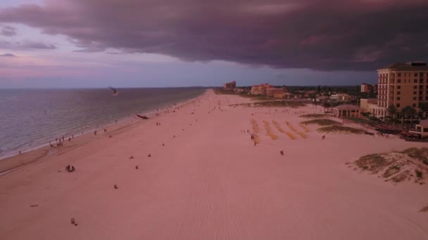 Aerial Video Tampa Och Pete Beach Vid Solnedgången — Stockvideo
