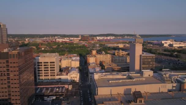 Aerial Video Downtown Newhaven Vid Solnedgången — Stockvideo