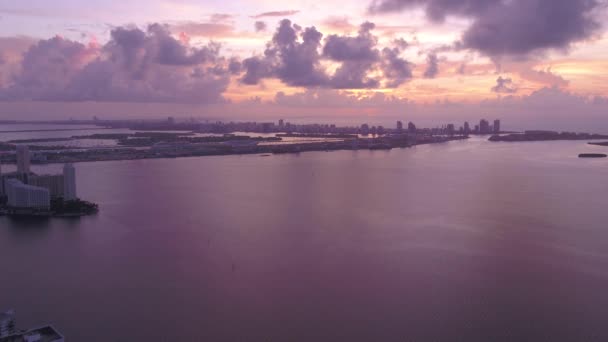 Lotnicze Wideo Downtown Miami Wschodzie Słońca — Wideo stockowe
