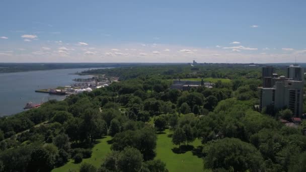 Luchtfoto Video Van Quebec City Een Mooie Zonnige Dag — Stockvideo