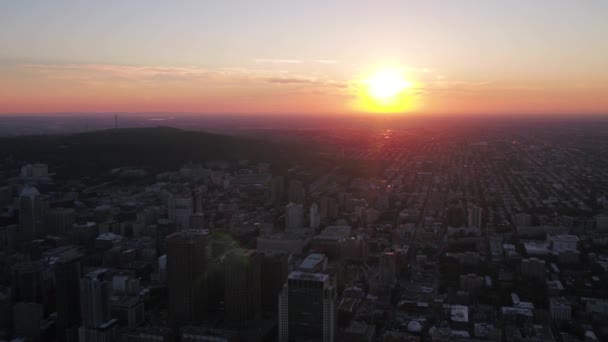 Luchtfoto Video Van Montreal Downtown Bij Zonsondergang Een Mooie Avond — Stockvideo