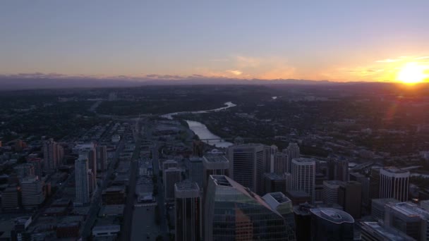 Luftbild Der Innenstadt Von Calgary Bei Sonnenuntergang Und Sonnenuntergang — Stockvideo