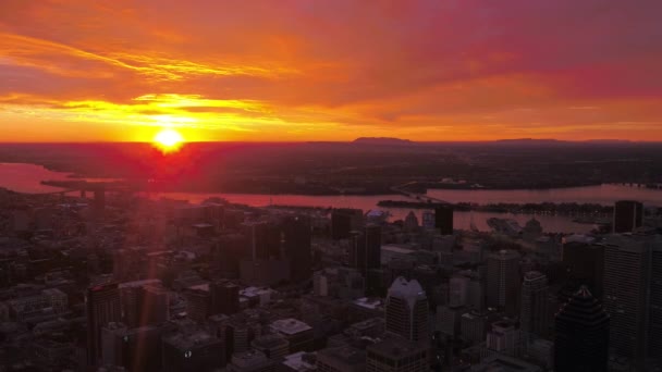 美しい朝の日の出で空中のカナダのモントリオール市 — ストック動画