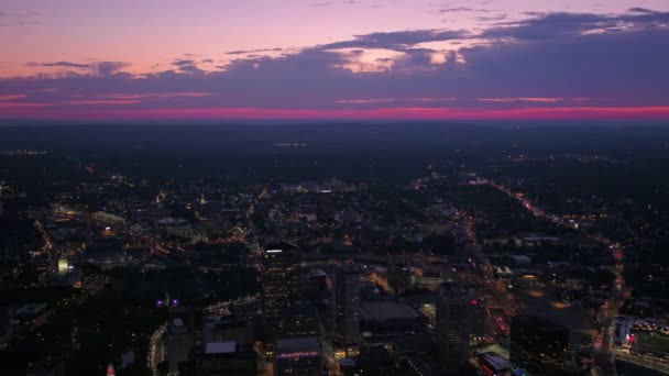 Luftbild Der Innenstadt Von Hartford Bei Nacht — Stockvideo