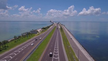 Şehir Tampa ve çevresinde güneşli bir hava video.